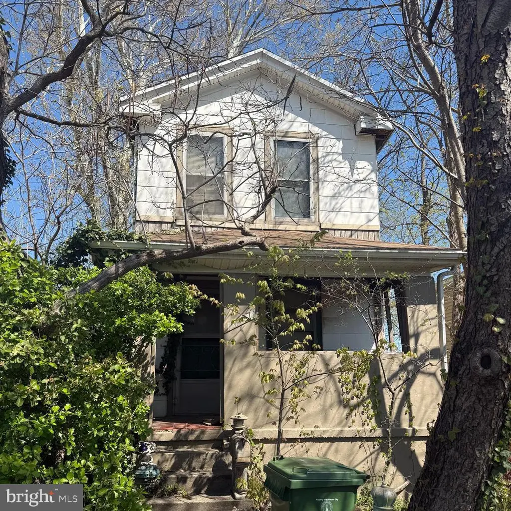 1607 Elrino St