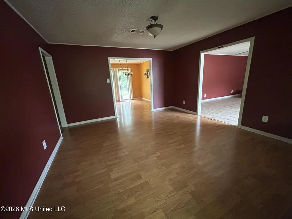 2074 Trailwood Dr