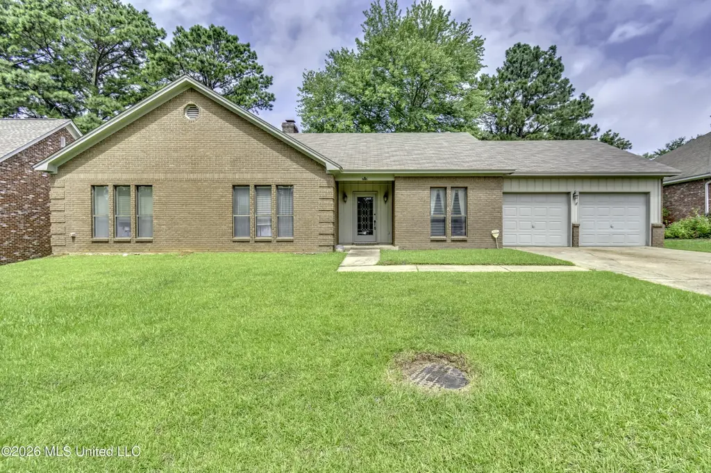 510 Bay Pointe Cir