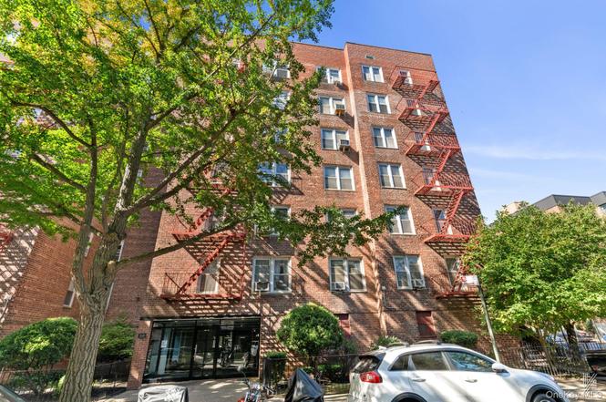 33-04 91st St Unit 5L