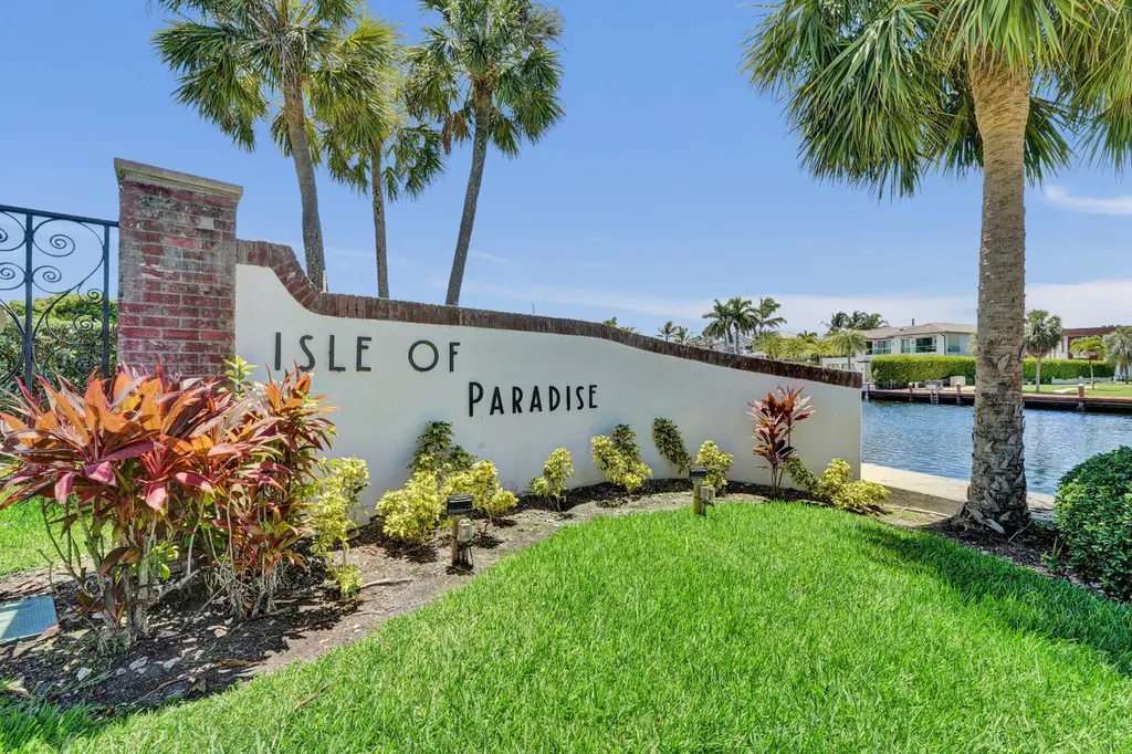 455 Paradise Isle Blvd #305