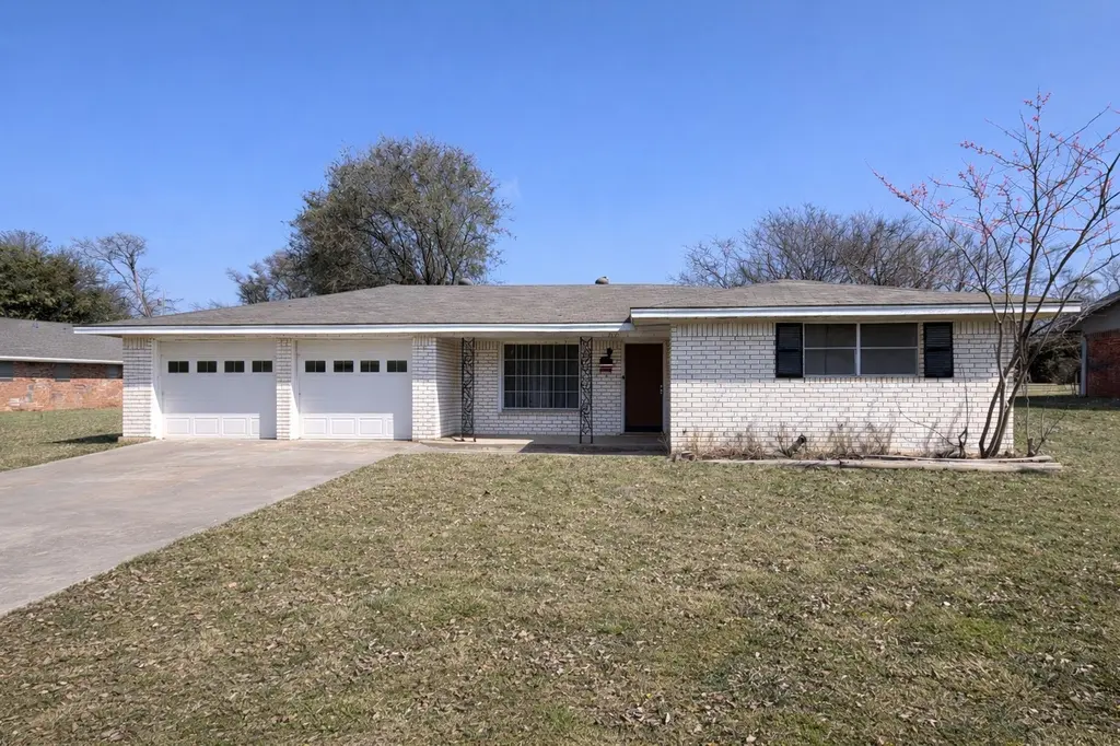 212 W Killen Ln
