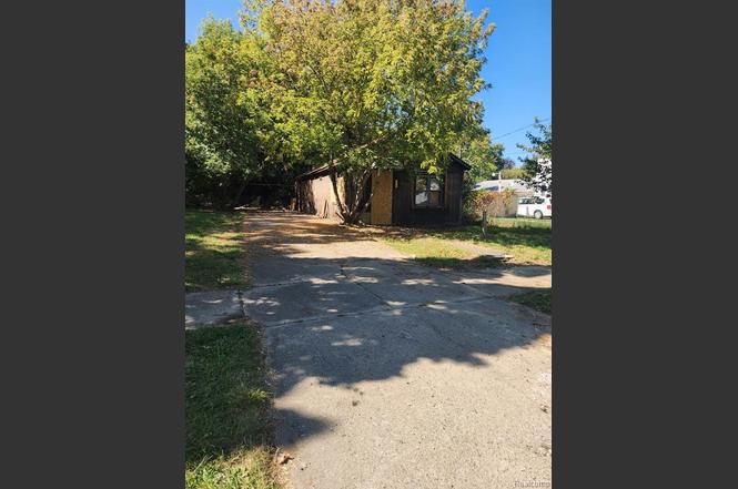 1308 Barney Ave