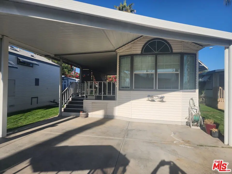 84136 Avenue 44 #609