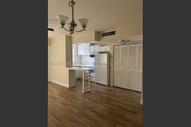 12500 NE 5th Ave #309