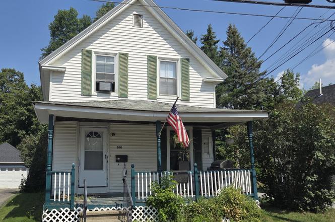 200 Fourth St