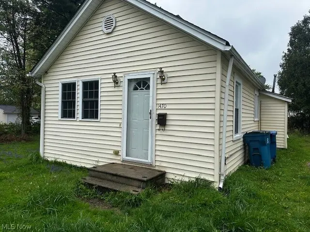1470 E 332nd