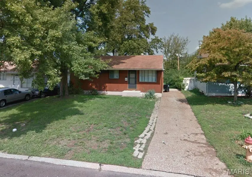 201 Roderick Dr