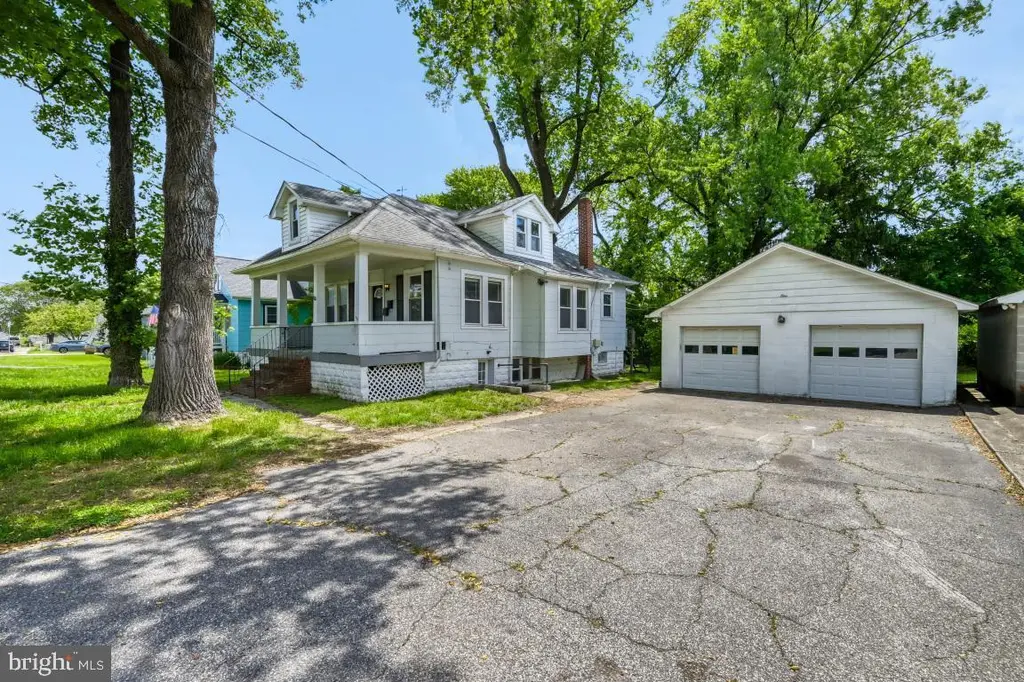 1 Eugenia Ave