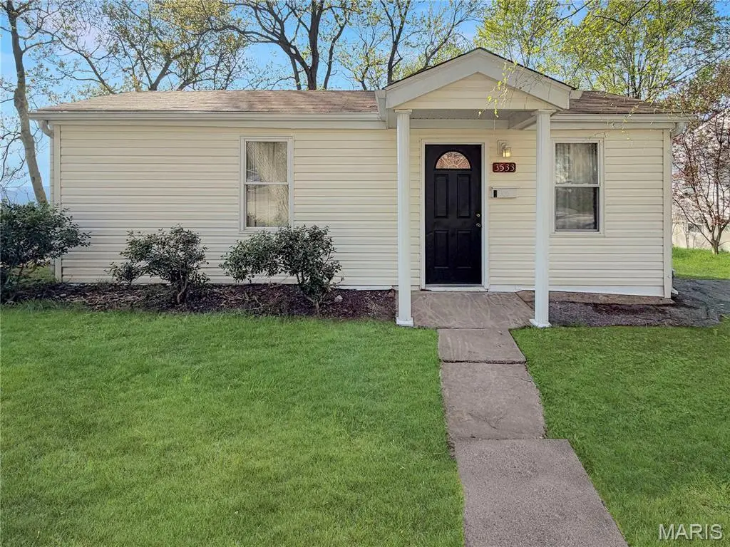 3533 Dixie Dr