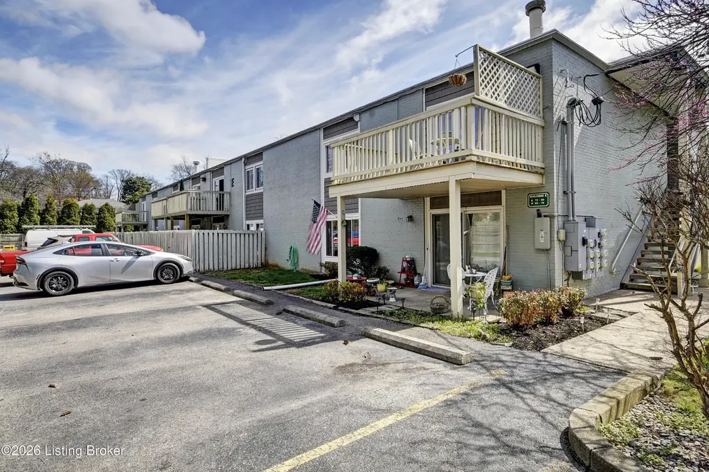 1935 Gardiner Ln Apt E70
