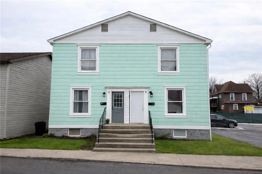 320 W Birch St