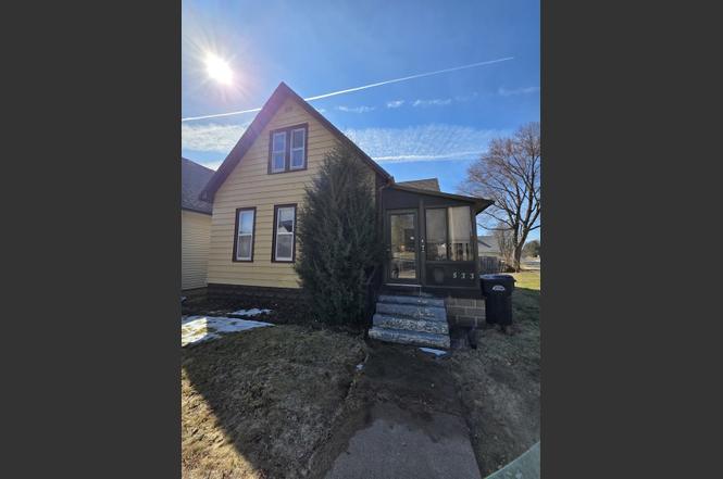533 6th Ave N