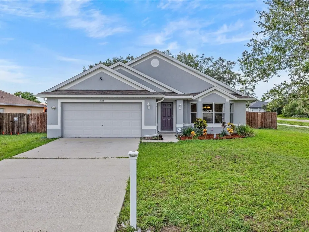 1702 Minnow Ct