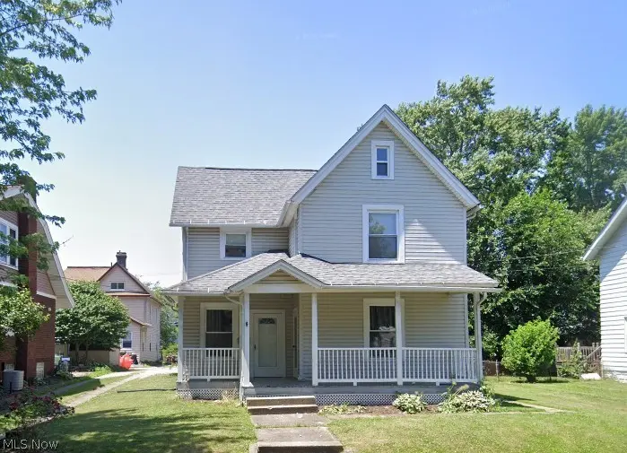211 Parkview St NE
