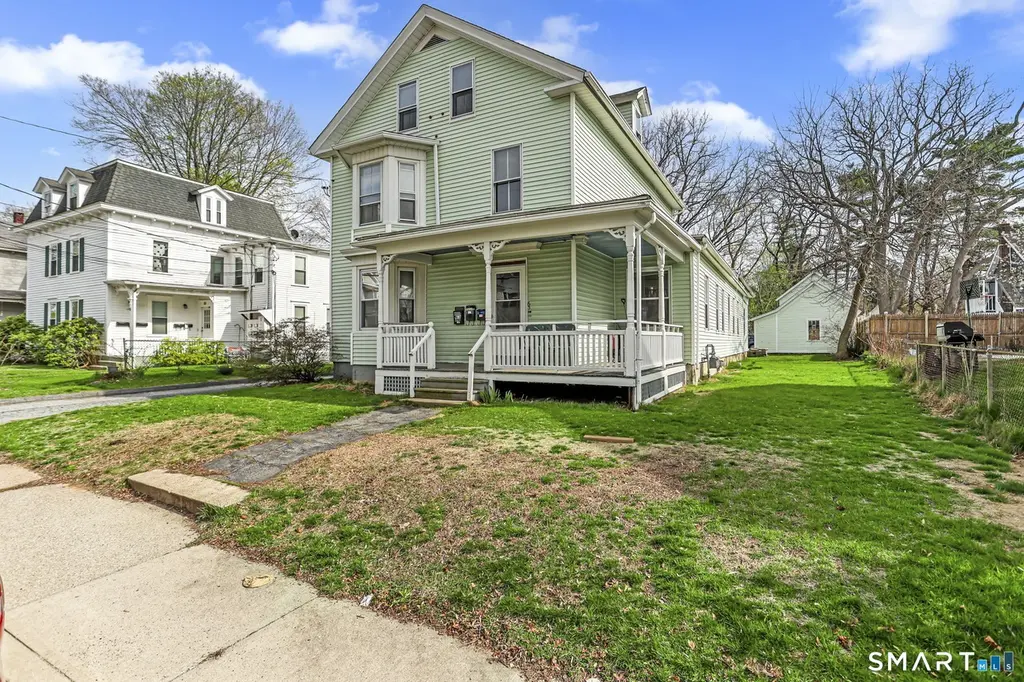 63 Reynolds St