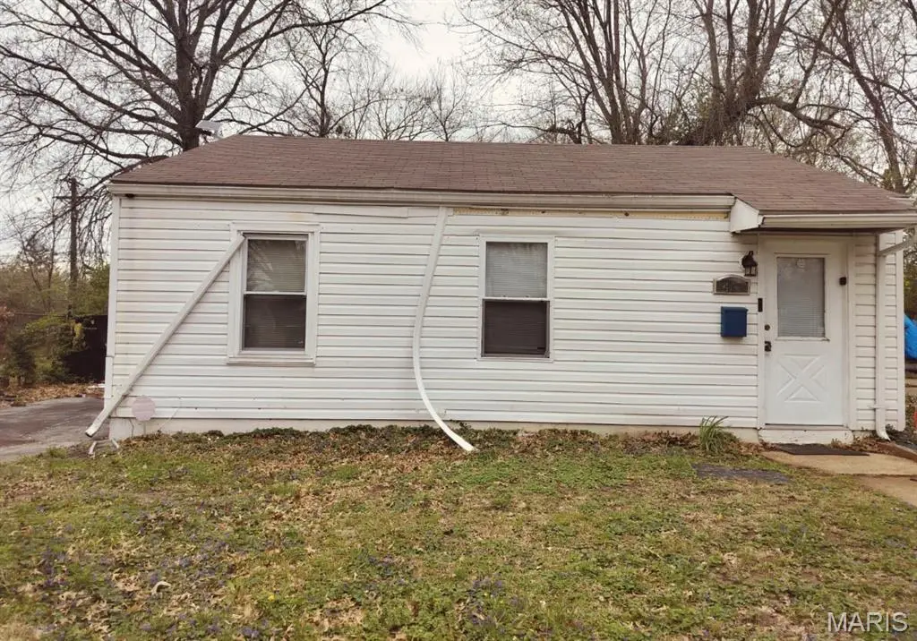 417 Mueller Ave