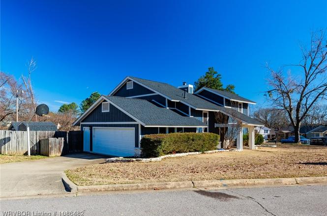 9201 Skypark Dr
