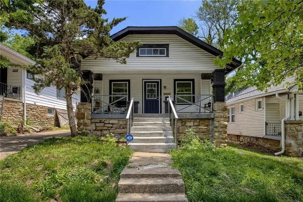4941 Michigan Ave