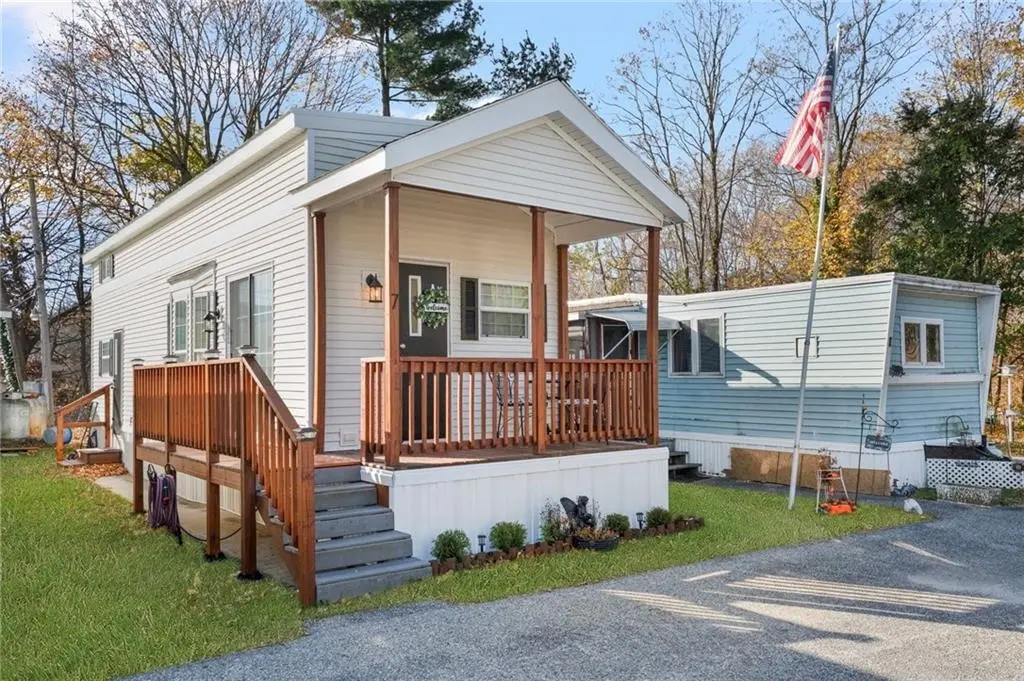 443 Dyer Ave