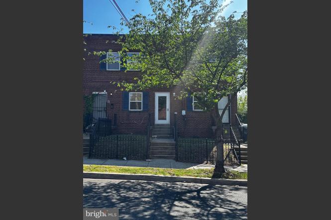 11 Halley Pl SE
