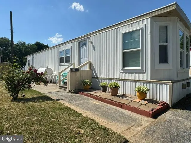 151 Roosevelt Ave Unit C7