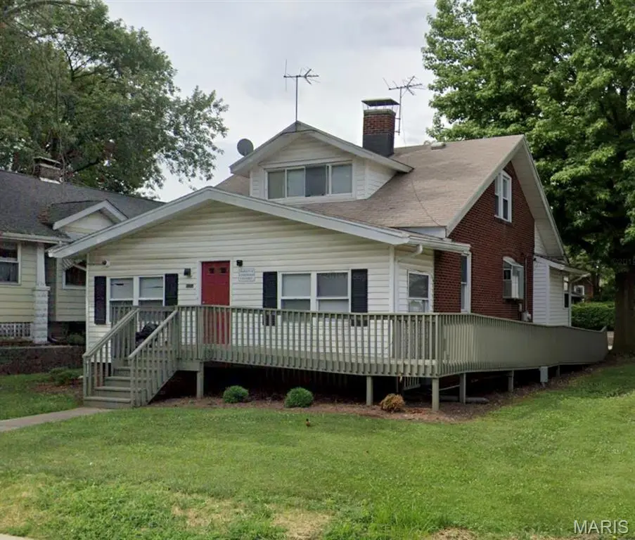 2216 W A St