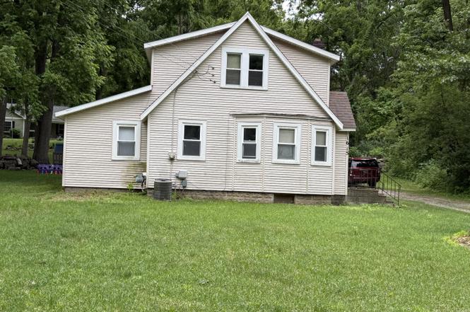 1615 Gilletts Lake Rd