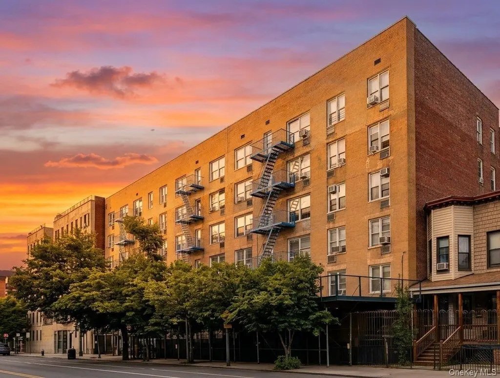 2661-63 Marion Ave Unit 2B