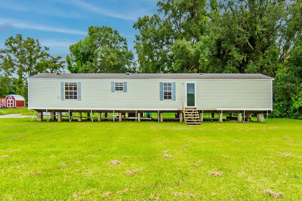 158 Raoul Ln