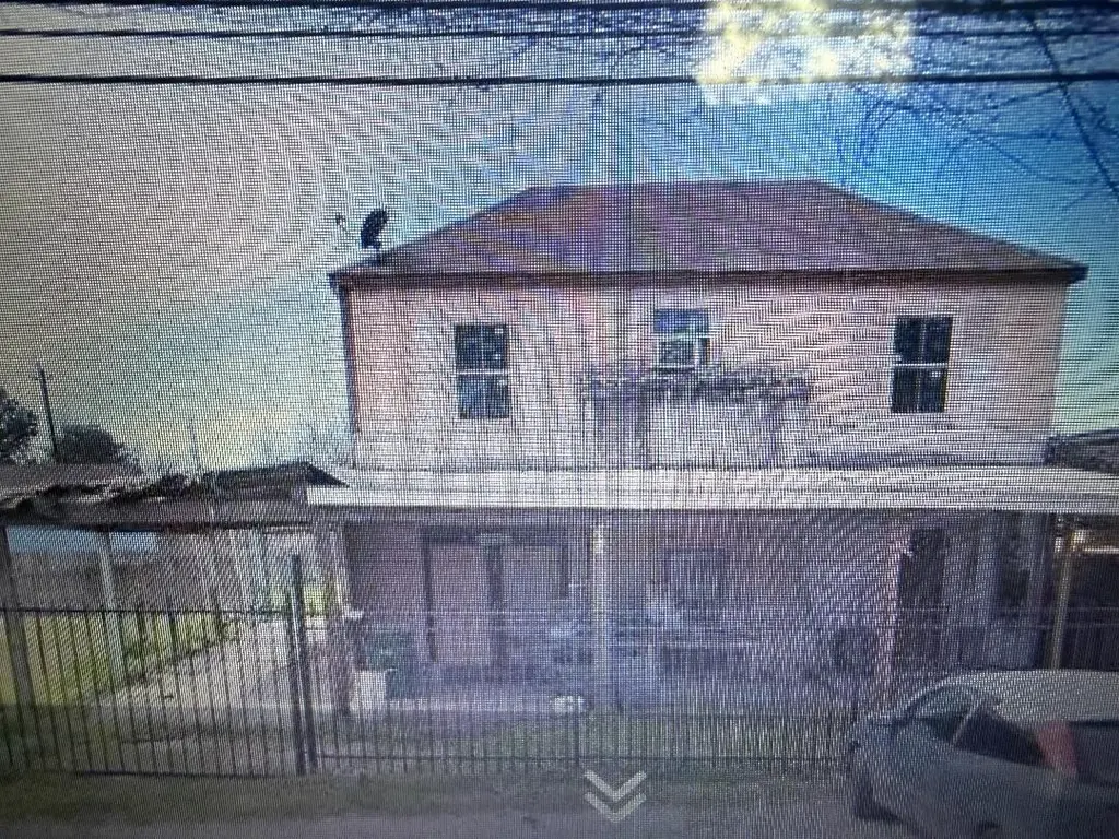 6205 Jensen Dr