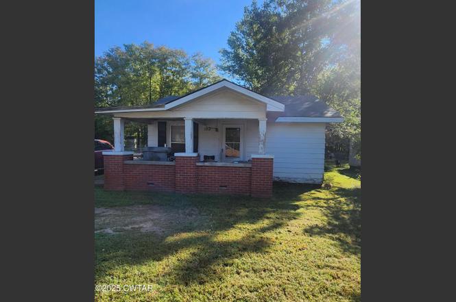 102 Rhea St