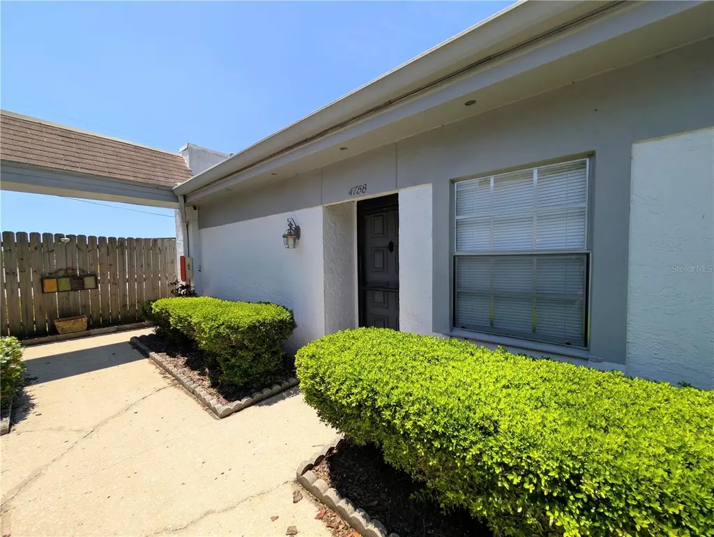4758 Lake Villa Dr