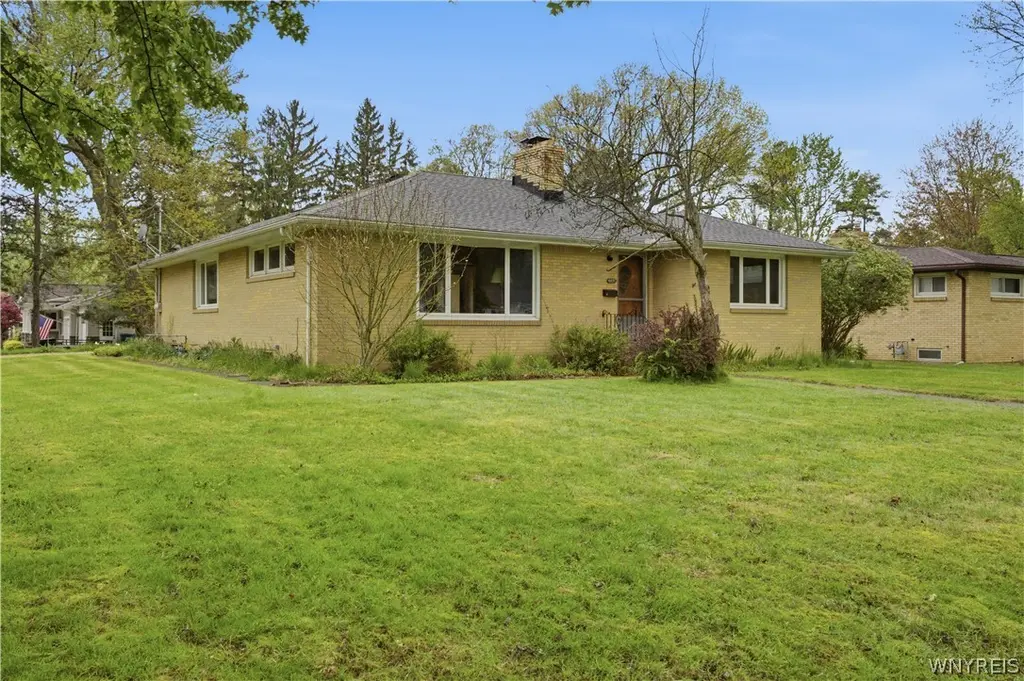 4490 Hedgewood Dr