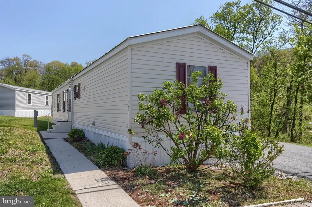 472 S Lancaster St Lot 12