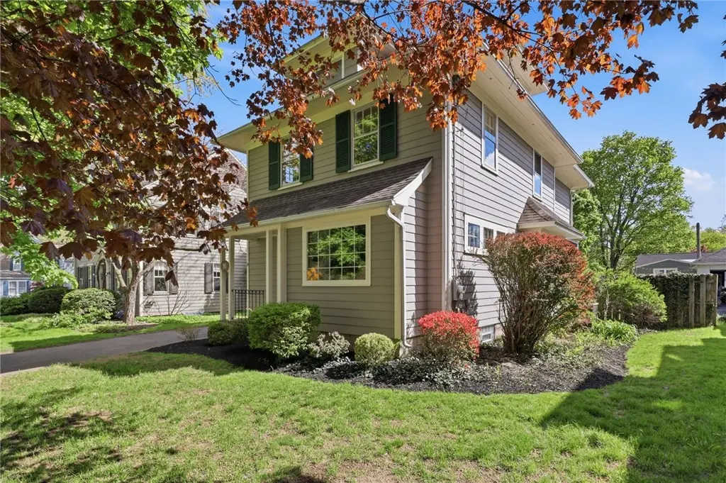 15 E Jefferson Rd