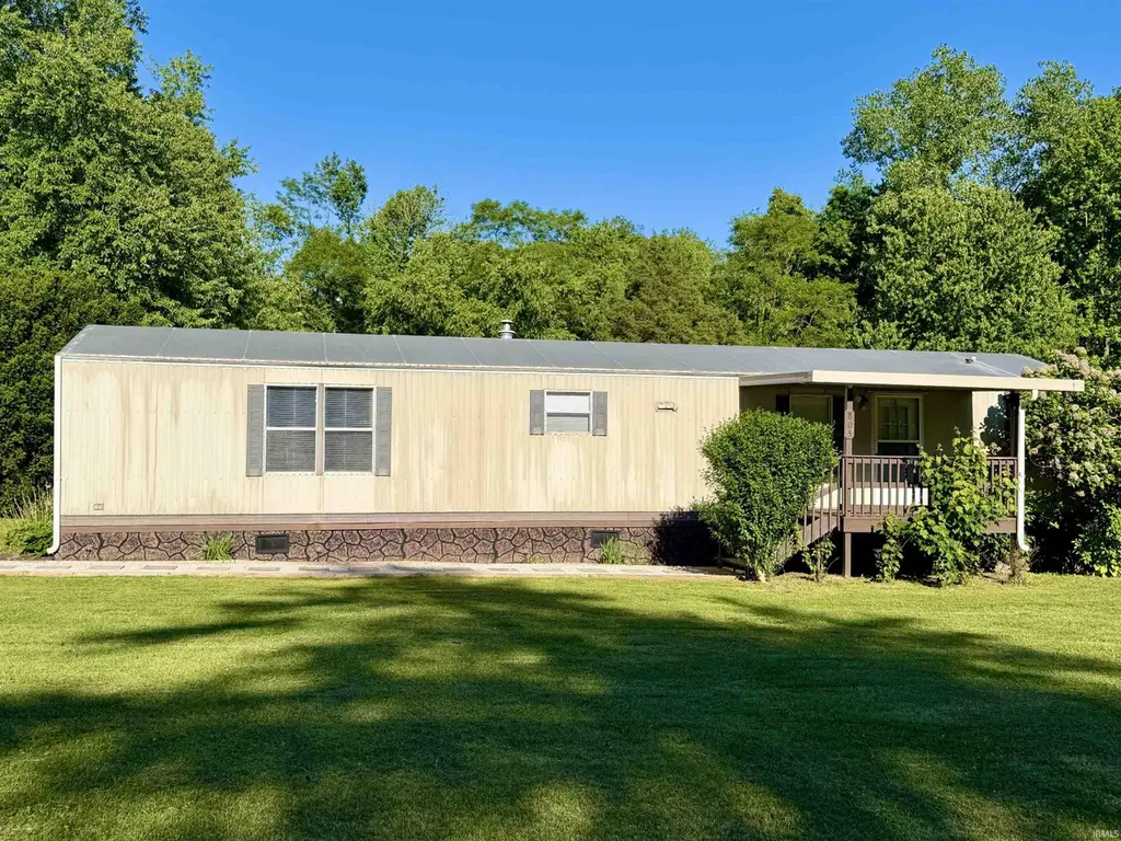 805 Park Dr