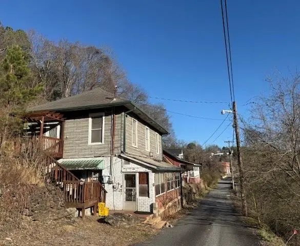 246 Main St