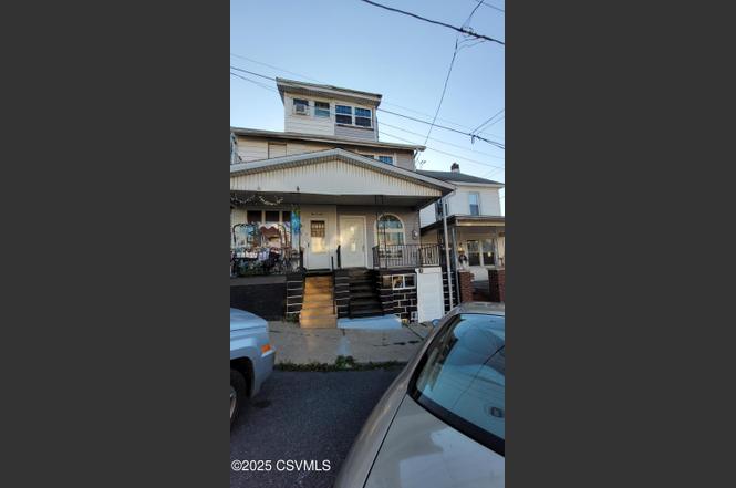 204 S Walnut St