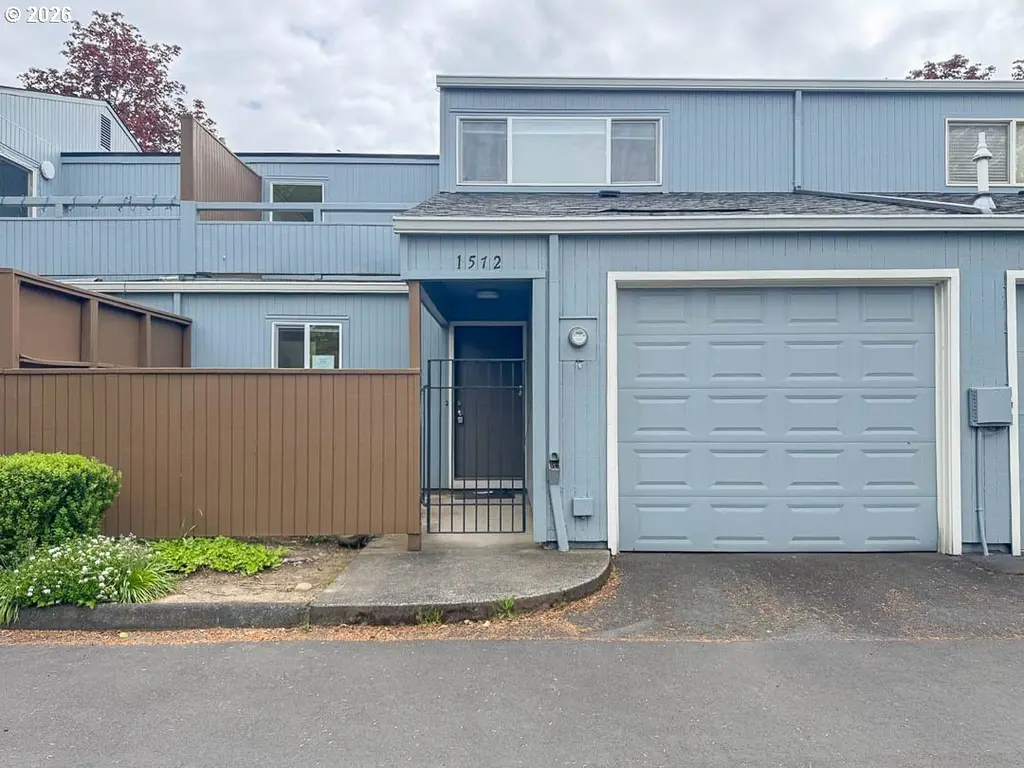 1572 NW Tanasbrook Ct