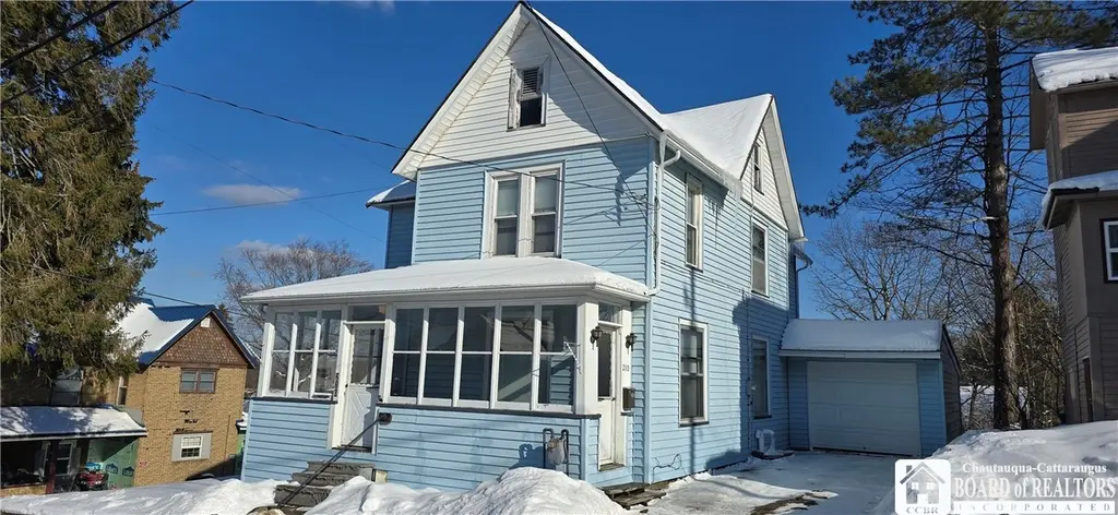 210 Welsh St