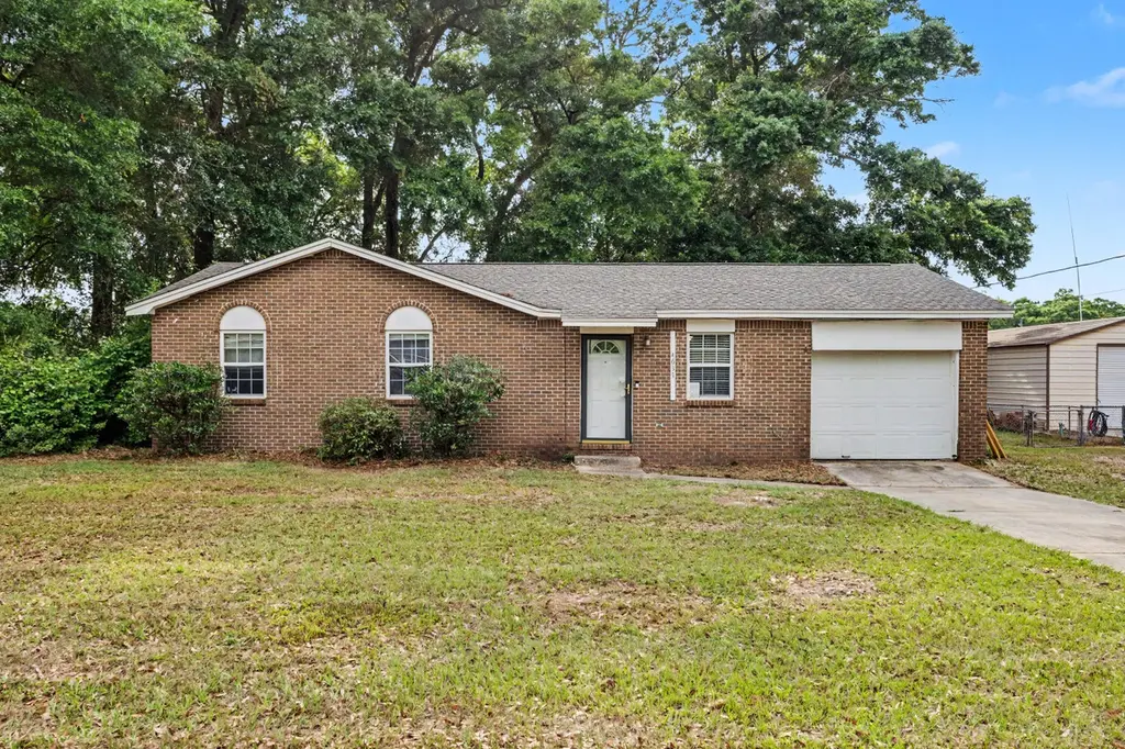 4637 Dean Dr