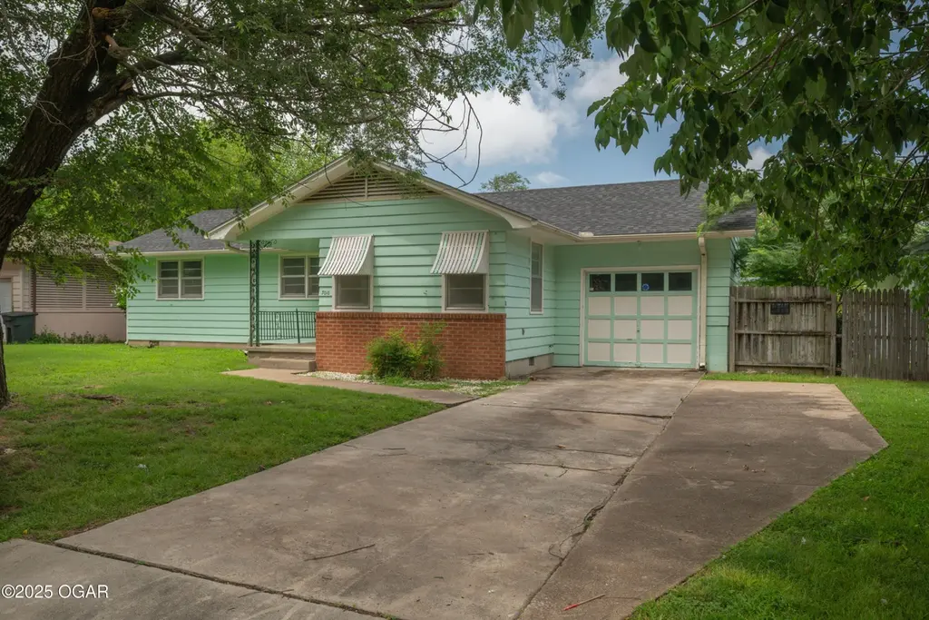 3010 Missouri Ave