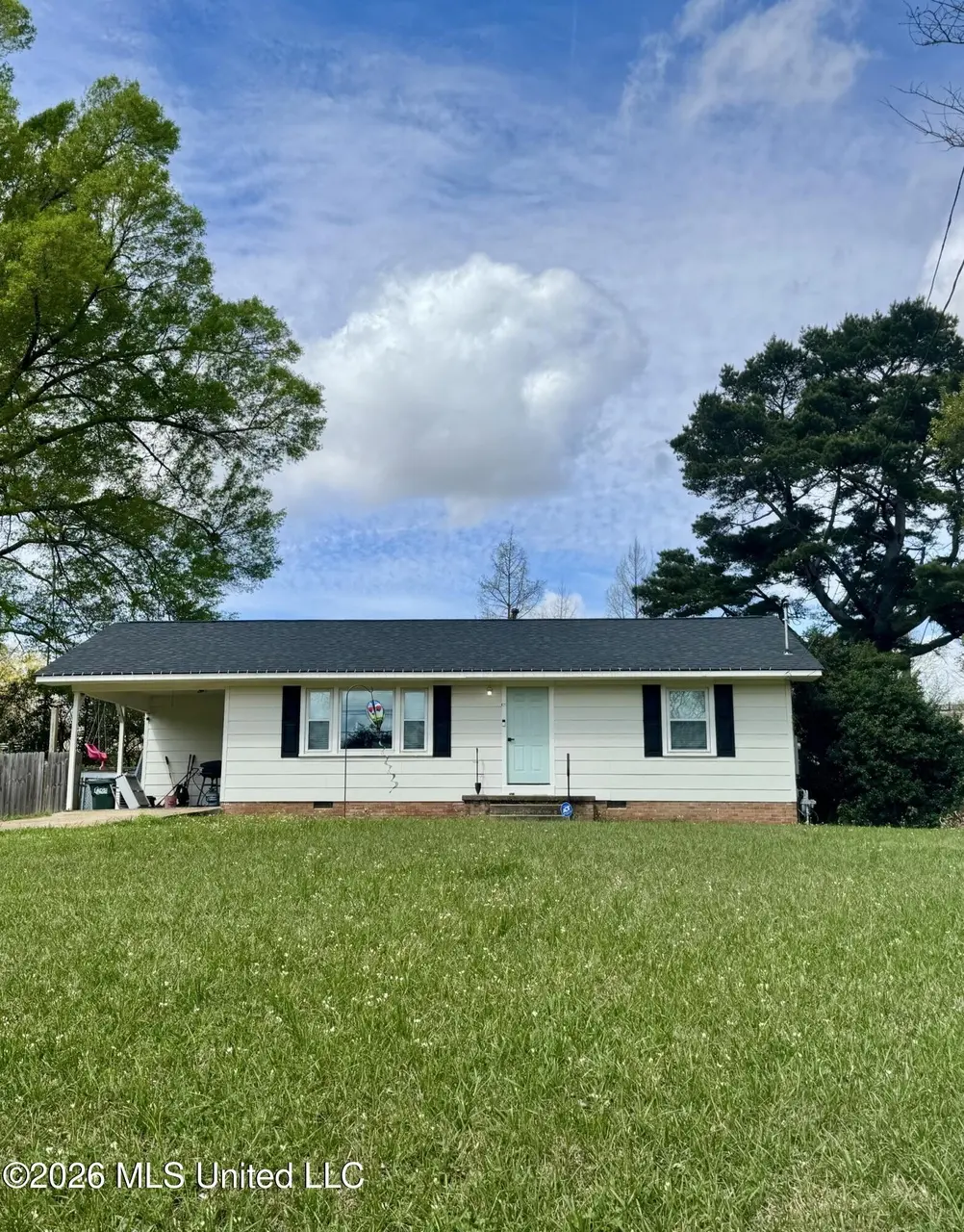108 Laurel Ave