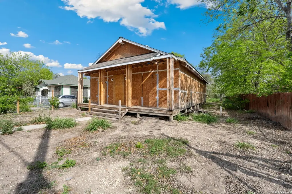 155 Rosebud