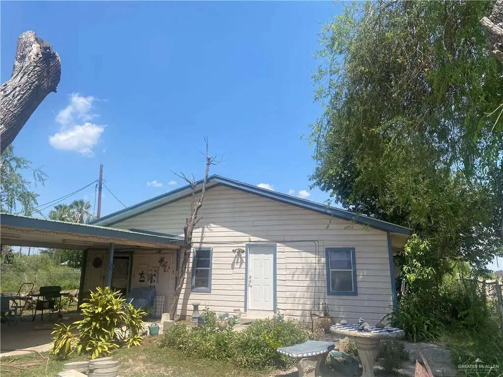 3912 & 3914 N Los Ebanos Rd