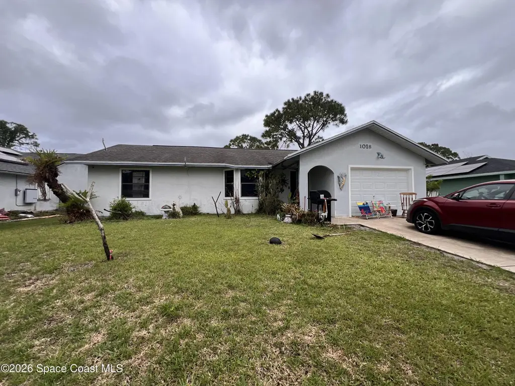 1018 Big Horn Cir NW