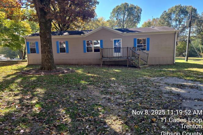 11 Cades Loop