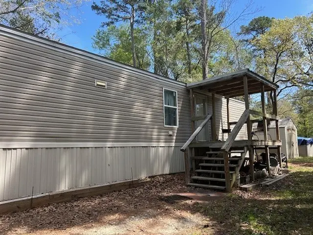 352 Kingwood Dr