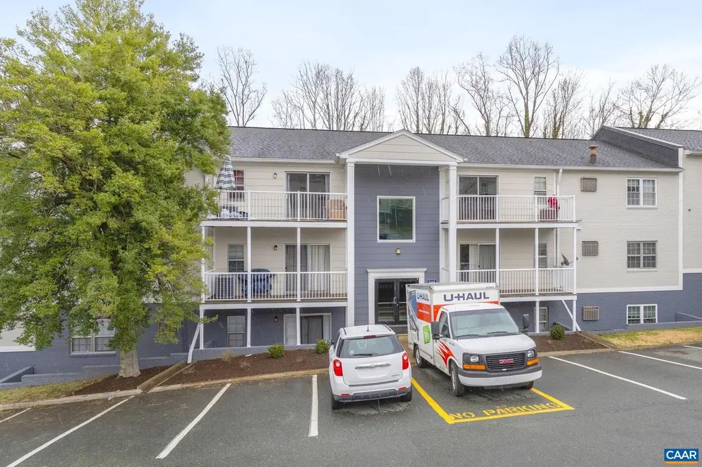 545 Burgoyne Rd #13